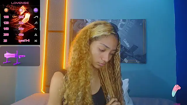 Charlotte Love10 online show from November 6, 2025, 11:44 am