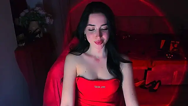 Snapshot of lovely_desire chatting on April 17, 2026, 4:43 pm lovely desire online show from April 17, 2026, 4:43 pm
