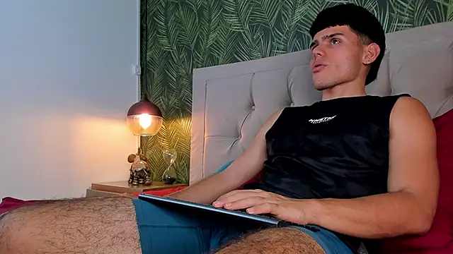 Snapshot of Nathaniel_Park chatting on February 3, 2025, 1:09 am Nathaniel Park online show from February 3, 2025, 1:09 am