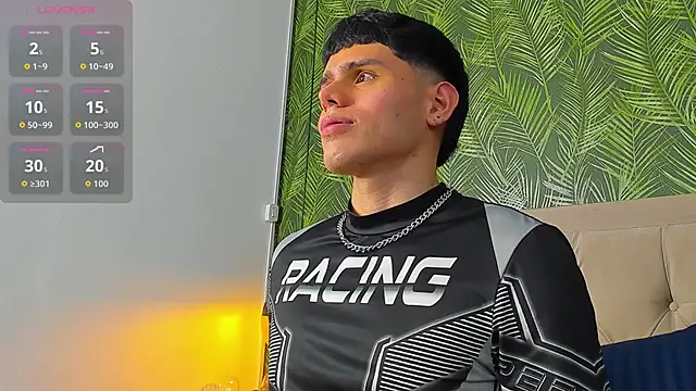 Snapshot of Nathaniel_Park chatting on October 30, 2025, 12:01 am Nathaniel Park online show from October 30, 2025, 12:01 am