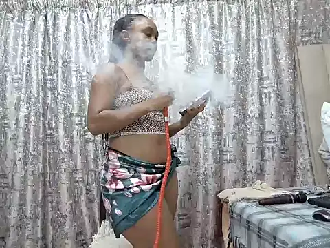 Pearl 00 online show from January 17, 2025, 6:12 pm