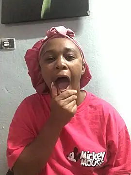 Pearl 00 online show from January 9, 2026, 12:08 pm