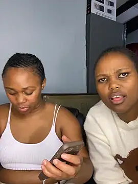 Pearl 00 online show from March 21, 2026, 6:51 am