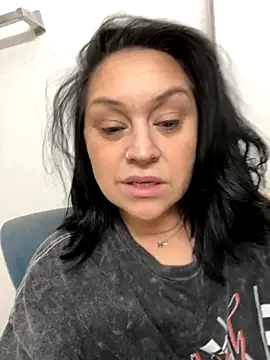 Snapshot of AlyssiaAmoreXO chatting on December 3, 2025, 1:20 pm AlyssiaAmoreXO online show from December 3, 2025, 1:20 pm