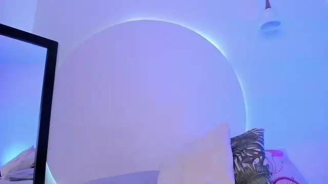 Snapshot of angel_witch chatting on December 7, 2024, 8:16 pm angel witch online show from December 7, 2024, 8:16 pm