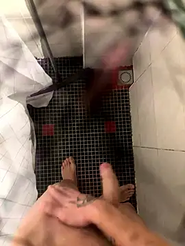 Snapshot of lescro95_ chatting on January 9, 2026, 11:24 am lescro95 online show from January 9, 2026, 11:24 am