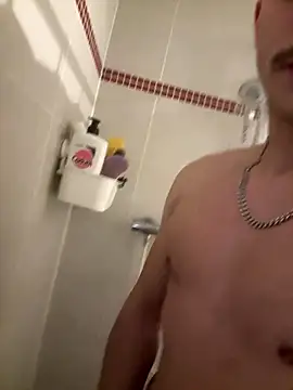 Snapshot of lescro95_ chatting on January 14, 2026, 5:29 pm lescro95 online show from January 14, 2026, 5:29 pm