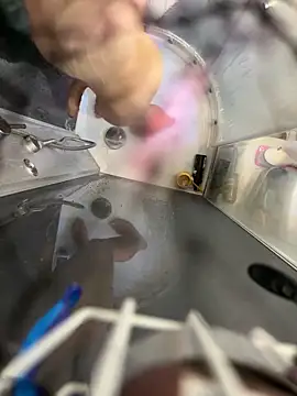 Snapshot of lescro95_ chatting on April 6, 2026, 2:29 pm lescro95 online show from April 6, 2026, 2:29 pm