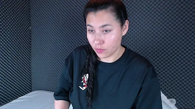 Snapshot of _joy_yva chatting on December 16, 2025, 9:42 pm joy yva online show from December 16, 2025, 9:42 pm