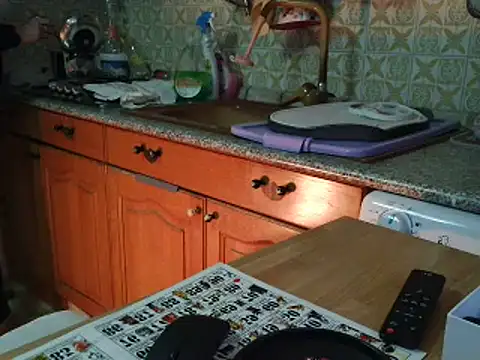 Snapshot of VeneRed chatting on November 21, 2025, 9:41 am VeneRed online show from November 21, 2025, 9:41 am