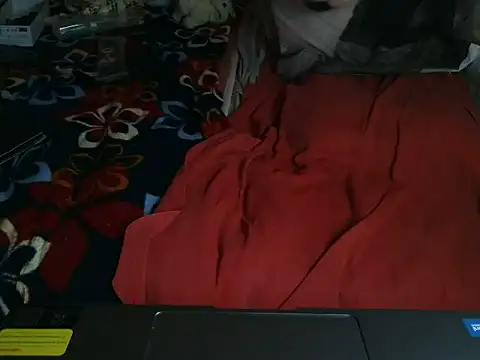 Snapshot of VeneRed chatting on March 9, 2026, 7:07 pm VeneRed online show from March 9, 2026, 7:07 pm