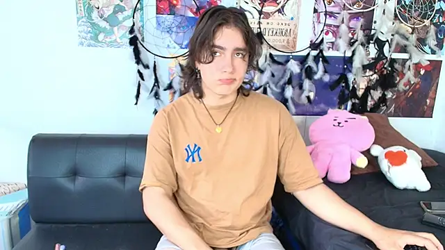 Snapshot of lukashollow_ chatting on October 3, 2025, 3:53 pm lukashollow online show from October 3, 2025, 3:53 pm