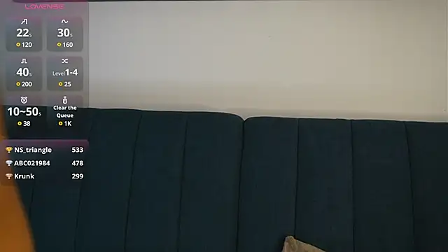 Snapshot of izzy_belle chatting on February 4, 2025, 5:55 pm izzy belle online show from February 4, 2025, 5:55 pm