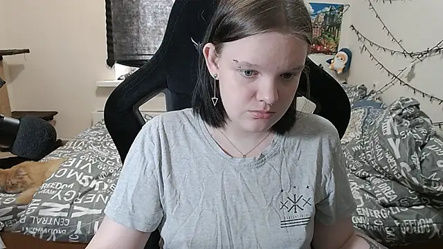 DivaMarisa online show from March 12, 2025, 8:19 am