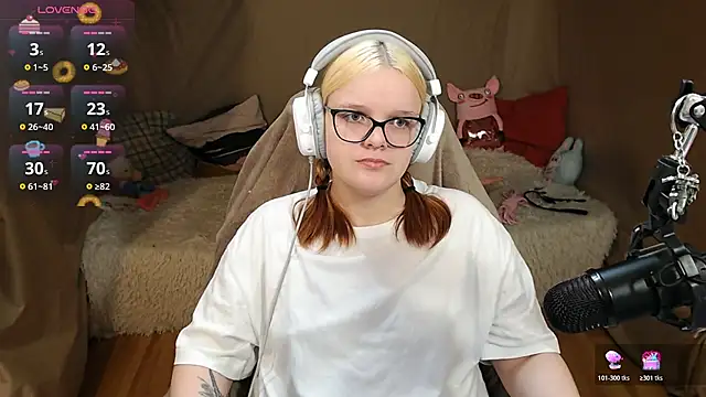 DivaMarisa online show from November 23, 2025, 7:08 am