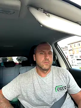 Lecatore80 online show from October 3, 2025, 3:42 pm