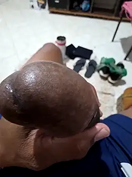 Snapshot of negro1978mt chatting on April 2, 2026, 4:54 am negro1978mt online show from April 2, 2026, 4:54 am