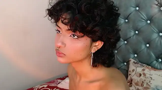 Snapshot of ToshiaKimich chatting on March 20, 2025, 6:31 pm ToshiaKimich online show from March 20, 2025, 6:31 pm