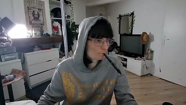 CeriseLapine online show from December 2, 2025, 7:20 pm