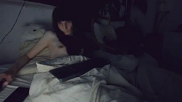 CeriseLapine online show from February 19, 2026, 9:55 pm