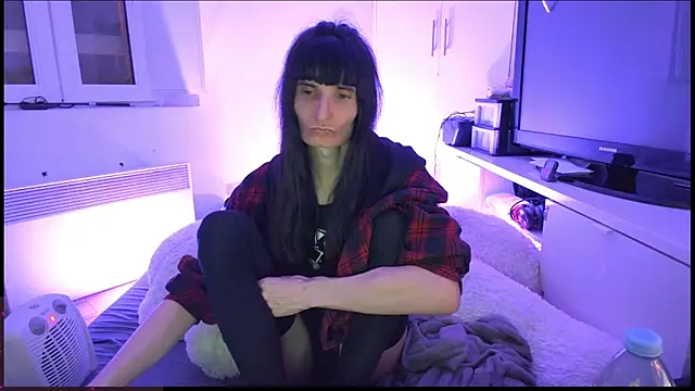 CeriseLapine online show from February 20, 2026, 7:58 pm