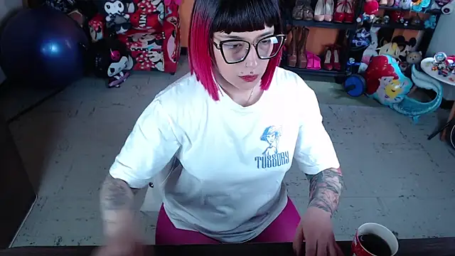 Snapshot of MissMiia2 chatting on October 26, 2025, 3:18 pm MissMiia2 online show from October 26, 2025, 3:18 pm