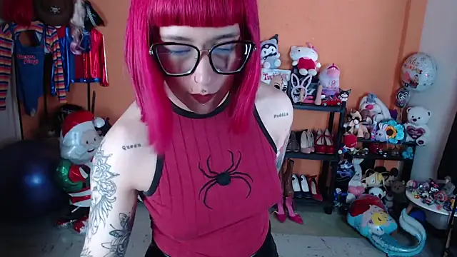 Snapshot of MissMiia2 chatting on December 2, 2025, 3:07 pm MissMiia2 online show from December 2, 2025, 3:07 pm