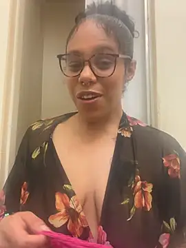 Princess Desirae online show from April 11, 2026, 3:44 am