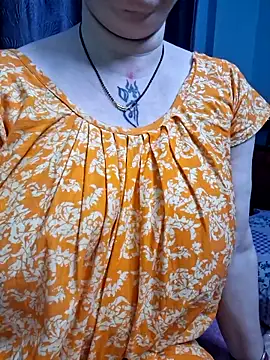 Snapshot of Raja_Ranii chatting on February 20, 2026, 5:24 pm Raja Ranii online show from February 20, 2026, 5:24 pm