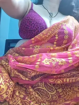 Snapshot of Raja_Ranii chatting on February 26, 2026, 2:27 pm Raja Ranii online show from February 26, 2026, 2:27 pm