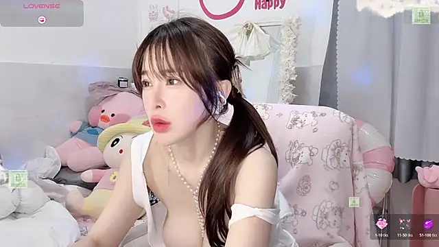 Carly 1 online show from May 11, 2026, 4:04 pm