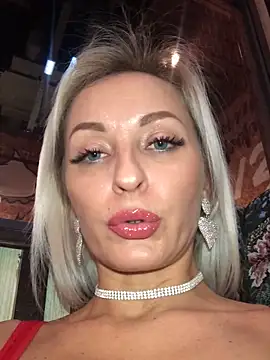 Diamond Bunny  online show from January 10, 2025, 4:20 pm