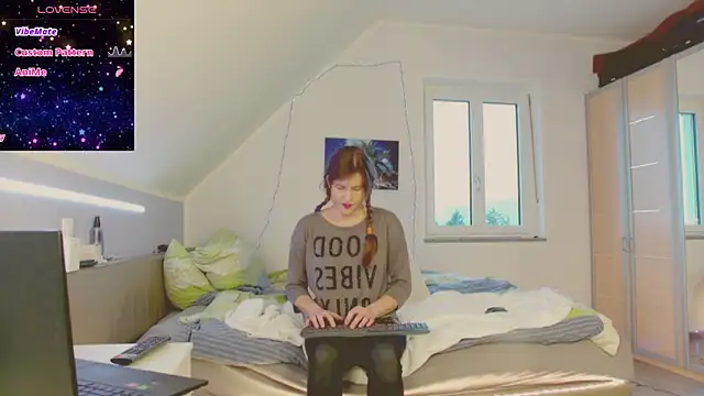 Hexe12346 online show from February 27, 2025, 7:12 am