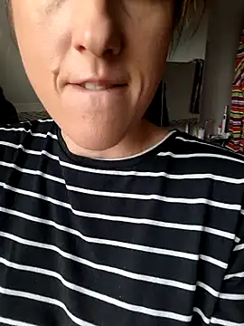 Hexe12346 online show from March 10, 2025, 8:04 am