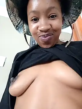 CocoSexyBabe online show from February 5, 2025, 1:33 pm