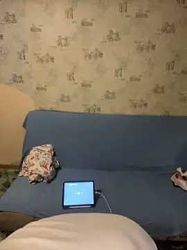 lalallalalaa- online show from October 3, 2025, 2:58 pm