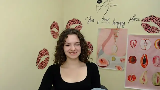  SusieSu  online show from December 19, 2024, 10:34 am