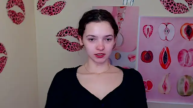  SusieSu  online show from February 21, 2026, 1:12 pm