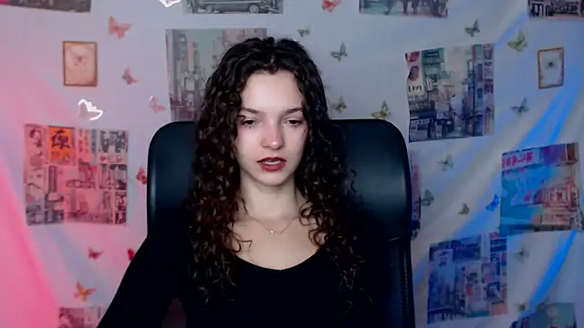 Snapshot of _SusieSu_ chatting on May 31, 2026, 6:21 am SusieSu online show from May 31, 2026, 6:21 am