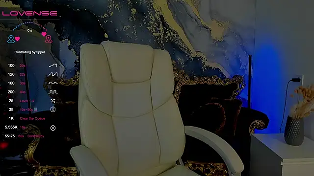 MagicLilu online show from January 11, 2025, 6:45 am