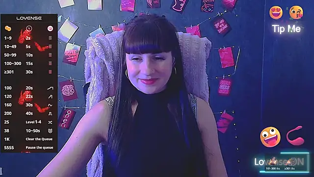 Snapshot of Violla_My chatting on November 28, 2025, 7:00 am Violla My online show from November 28, 2025, 7:00 am