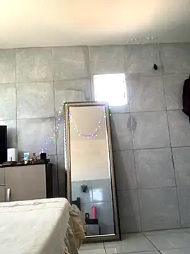 Gabrielleof online show from December 4, 2025, 3:32 pm