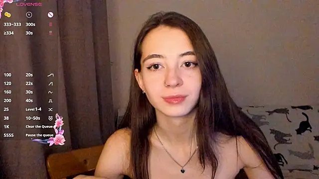 Snapshot of EvaBradley chatting on December 15, 2025, 7:18 pm EvaBradley online show from December 15, 2025, 7:18 pm