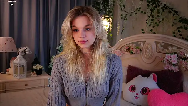 EdlinAlliston online show from November 10, 2025, 2:16 pm