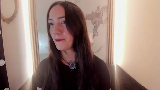 Scarlett  Fox   online show from April 14, 2026, 11:38 am