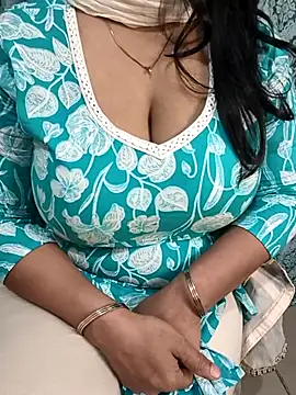 Anamika Kapoor online show from November 23, 2025, 1:05 am