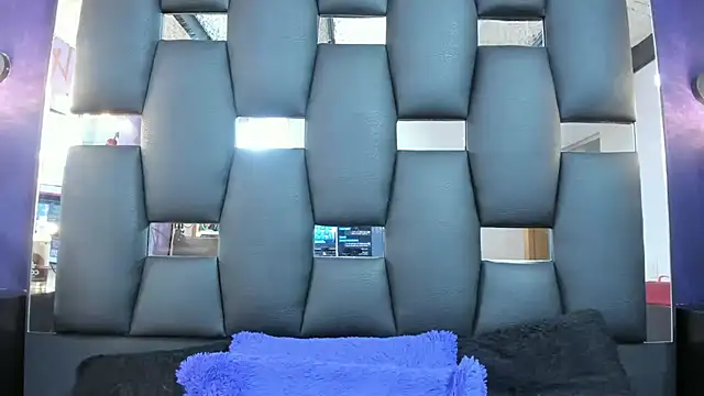STEFANYVOLKOV online show from February 21, 2025, 9:24 am