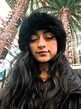 Snapshot of Lila_Desiree chatting on November 25, 2025, 1:16 am Lila Desiree online show from November 25, 2025, 1:16 am