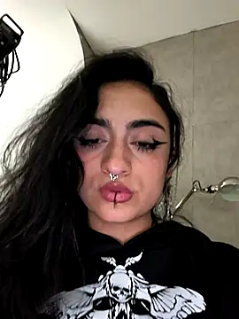 Snapshot of Lila_Desiree chatting on December 17, 2025, 4:13 pm Lila Desiree online show from December 17, 2025, 4:13 pm