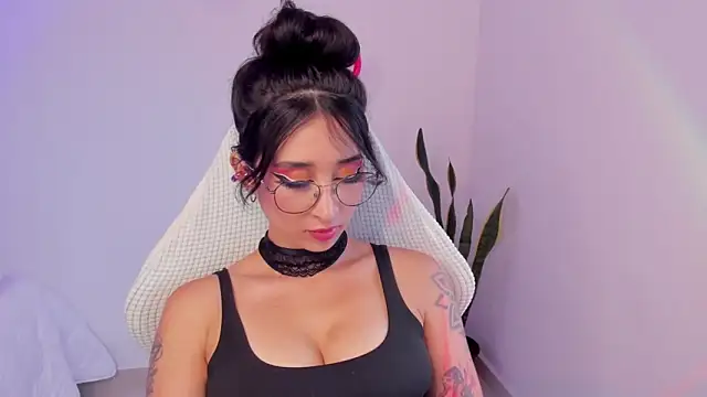 Snapshot of Eileenford_ chatting on February 26, 2025, 10:42 pm Eileenford online show from February 26, 2025, 10:42 pm